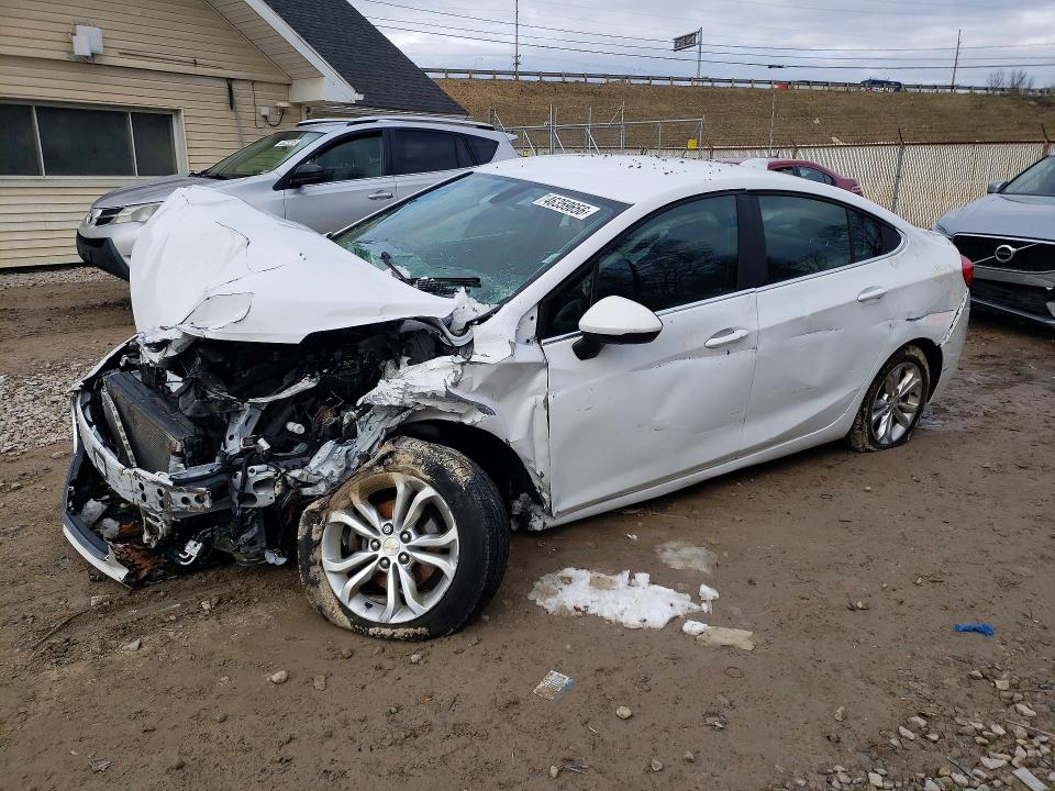 2019 CHEVROLET CRUZE — VIN 1G1BE5SM2K7113961