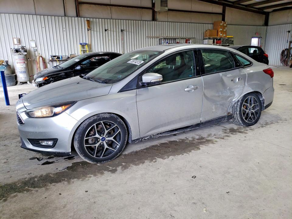 2017 FORD FOCUS — VIN 1FADP3H25HL323688