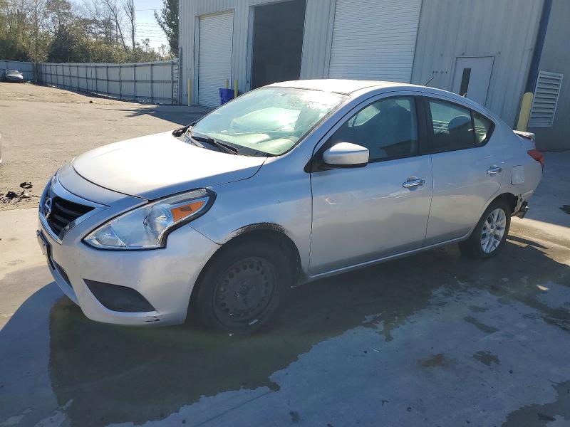 2019 NISSAN VERSA — VIN 3N1CN7AP0KL880659