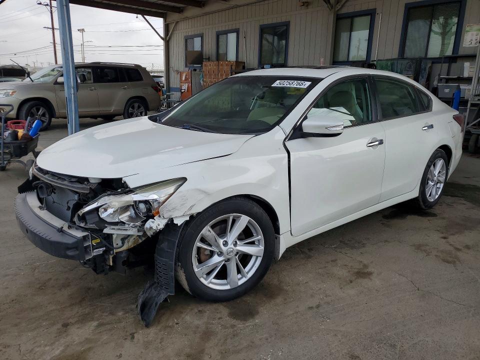 2015 NISSAN ALTIMA — VIN 1N4AL3AP8FC420370