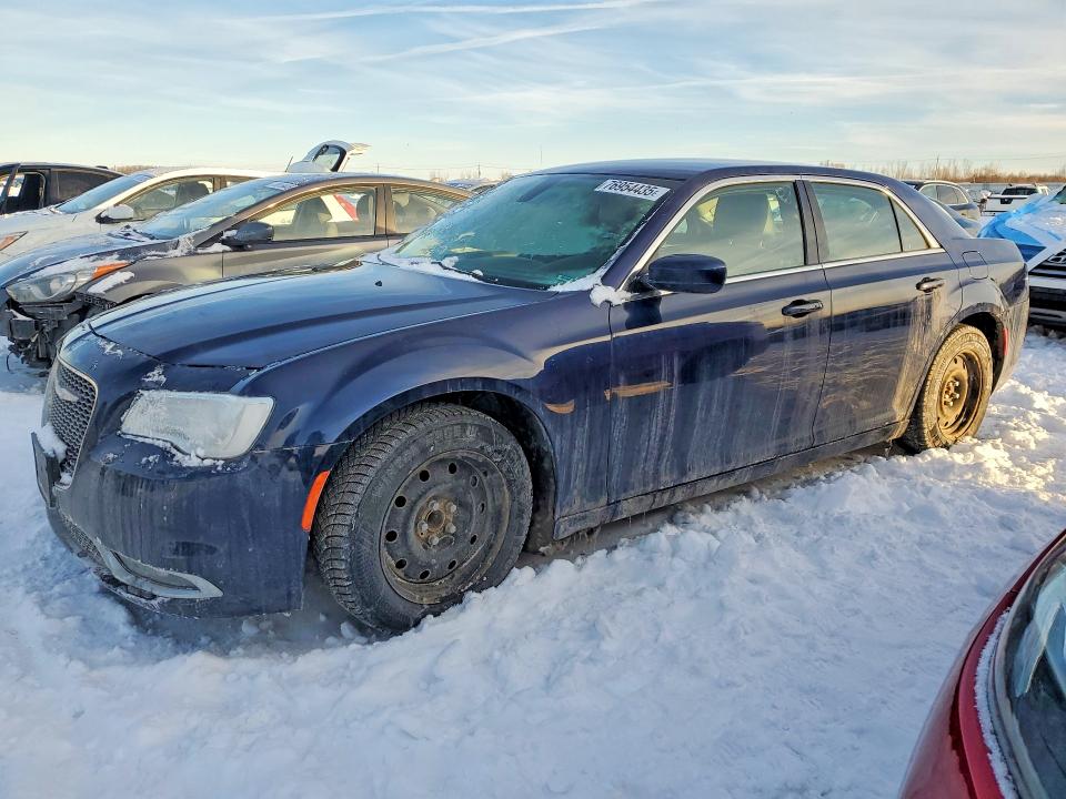 2016 CHRYSLER 300 — VIN 2C3CCAAGXGH198683