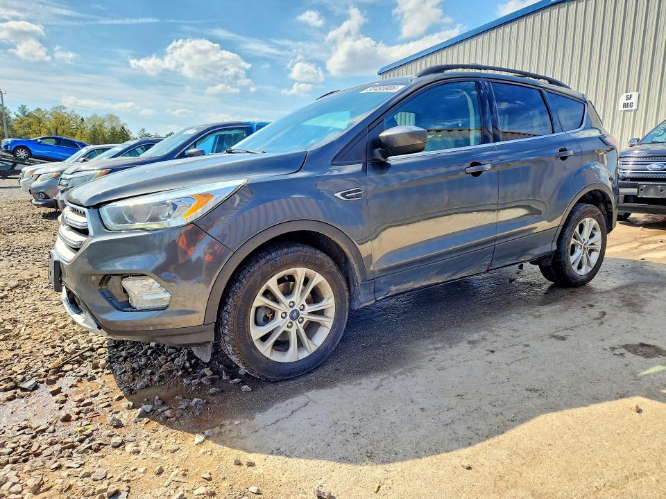 2017 FORD ESCAPE — VIN 1FMCU9G97HUB22879