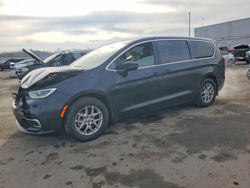 2025 CHRYSLER PACIFICA — VIN 2C4RC1BGXSR520715