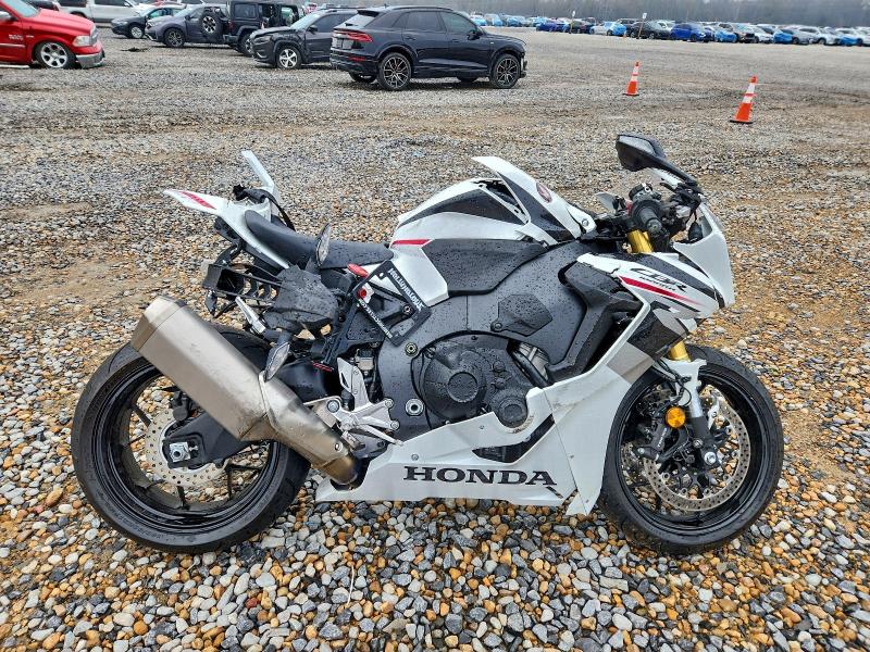 2025 HONDA CBR1000 RR — VIN JH2SC7715SK800430