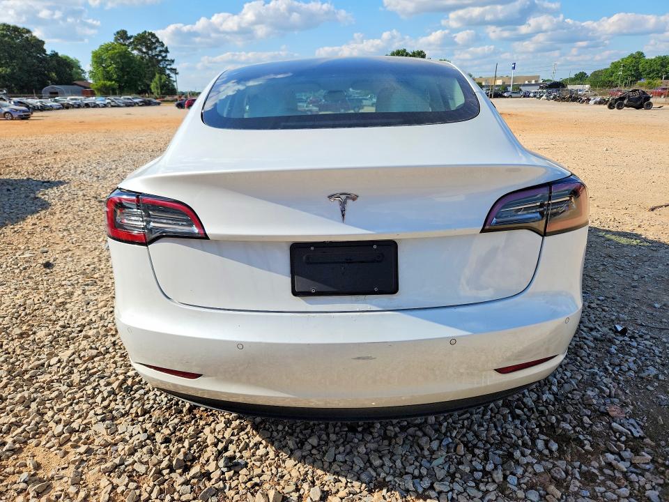5YJ3E1EA6MF089585