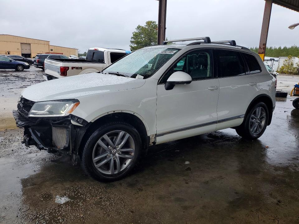 2016 VOLKSWAGEN TOUAREG — VIN WVGEP9BP3GD000542