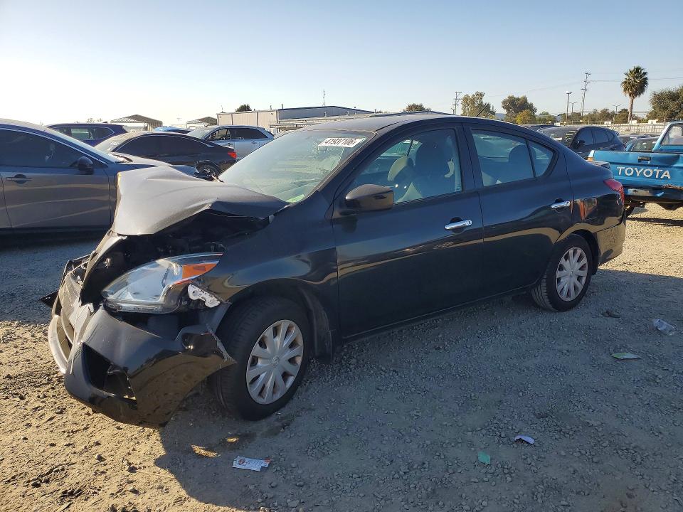 2017 NISSAN VERSA — VIN 3N1CN7AP7HL824789