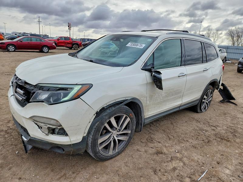 2017 HONDA PILOT — VIN 5FNYF6H94HB033930