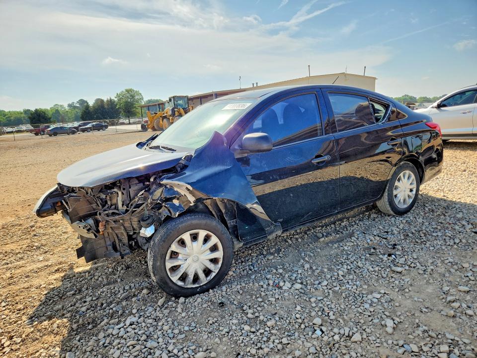 2015 NISSAN VERSA — VIN 3N1CN7AP2FL916910