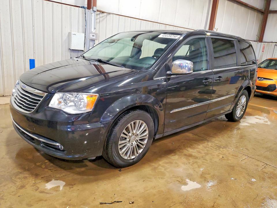 2016 CHRYSLER TOWN & COUNTRY — VIN 2C4RC1CG0GR303082
