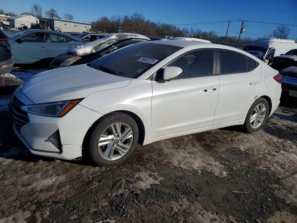 2020 HYUNDAI ELANTRA SE — VIN 5NPD84LF4LH565196