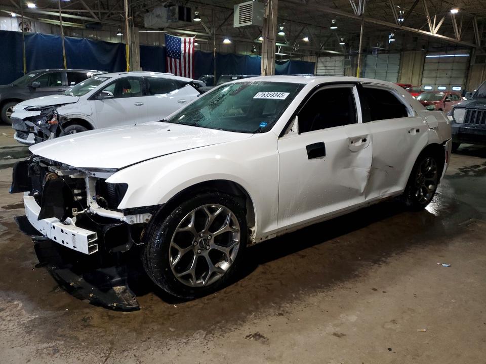 2015 CHRYSLER 300 — VIN 2C3CCABGXFH830434