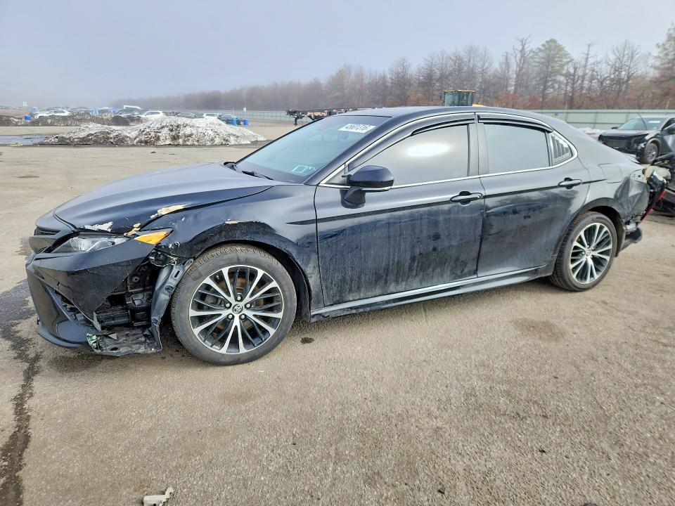 2018 TOYOTA CAMRY — VIN 4T1B11HK6JU124412