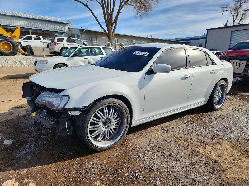 2018 CHRYSLER 300 — VIN 2C3CCABT5JH316951