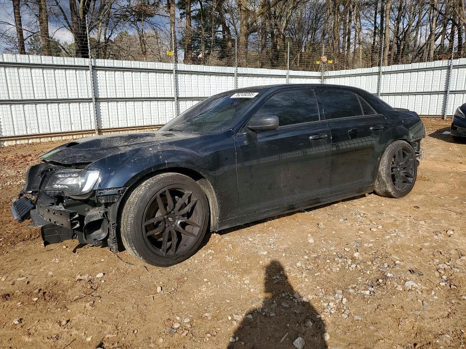 2019 CHRYSLER 300 — VIN 2C3CCABT5KH601280