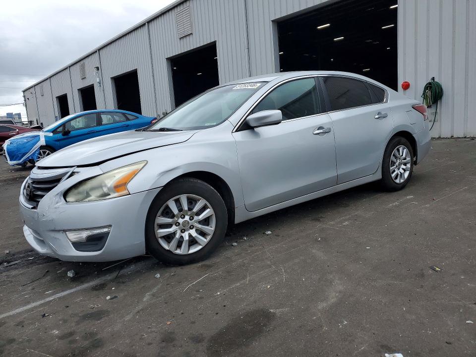 2015 NISSAN ALTIMA — VIN 1N4AL3AP7FN880513