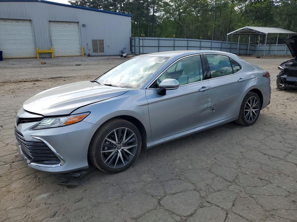 2022 TOYOTA CAMRY HYBRID — VIN 4T1F31AK0NU591014