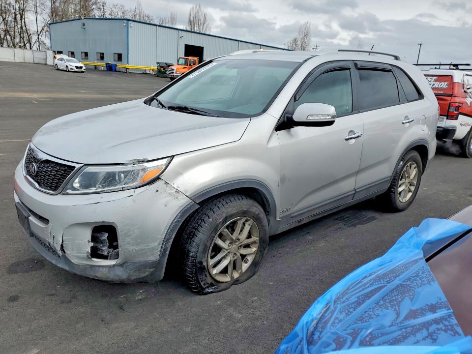 2015 KIA SORENTO — VIN 5XYKTCA69FG636276
