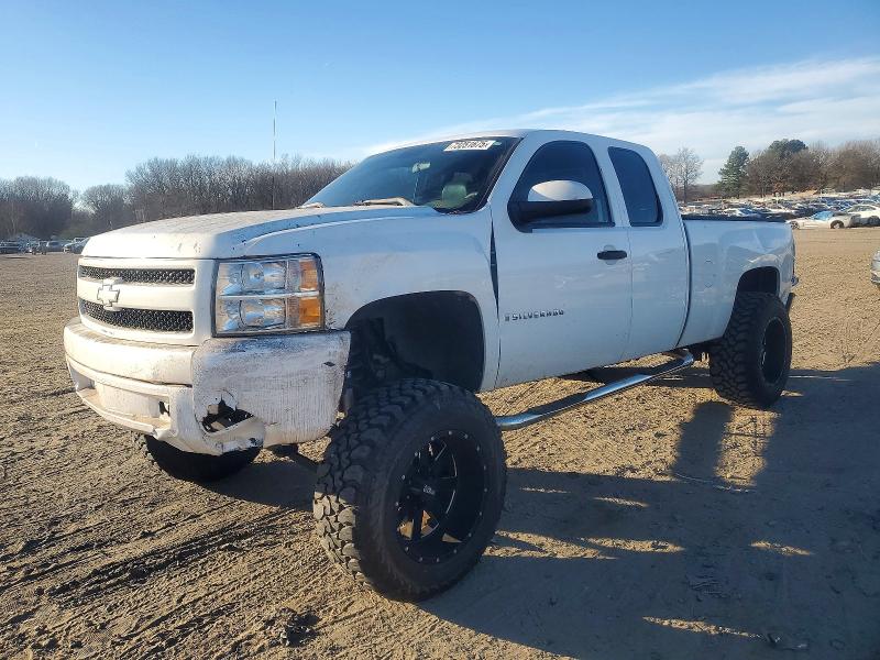2007 CHEVROLET SILVERADO — VIN 1GCEC19017Z534054
