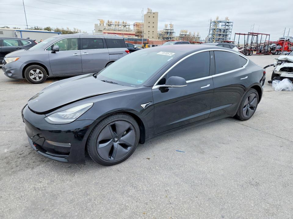2018 TESLA MODEL 3 — VIN 5YJ3E1EA5JF033813