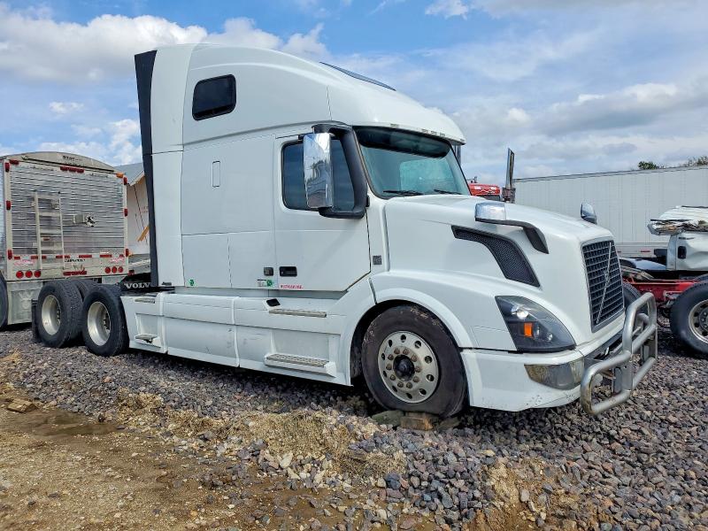 2017 VOLVO VNL — VIN 4V4NC9EH0HN992272