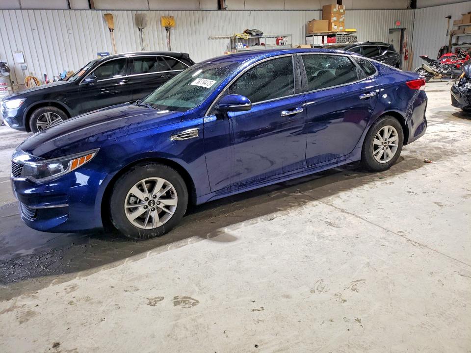 2016 KIA OPTIMA — VIN 5XXGT4L37GG019088