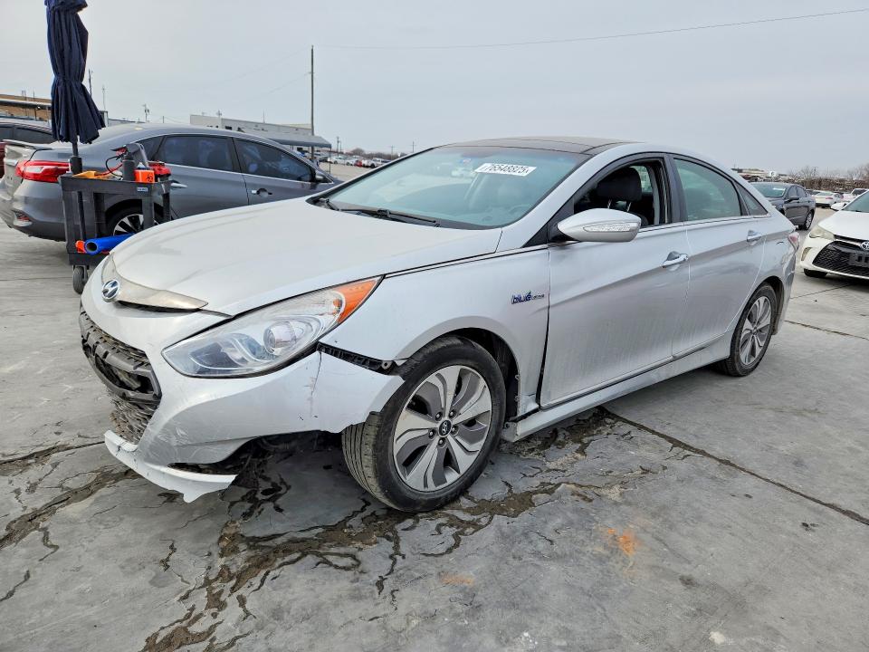 2015 HYUNDAI SONATA HYBRID — VIN KMHEC4A49FA135630