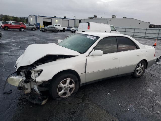 2001 LEXUS ES 300 — VIN JT8BF28G010292527