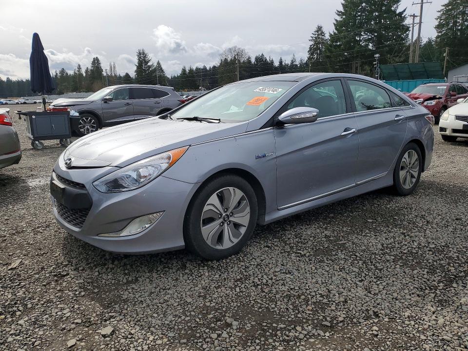 2015 HYUNDAI SONATA HYBRID — VIN KMHEC4A4XFA123471