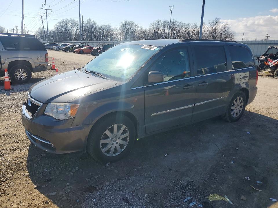 2015 CHRYSLER TOWN & COUNTRY — VIN 2C4RC1BG4FR577482