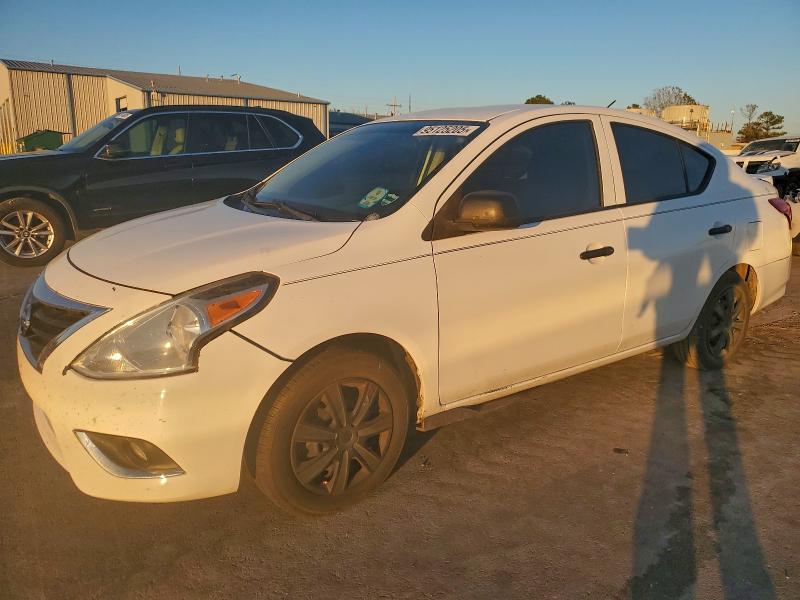 2015 NISSAN VERSA S — VIN 3N1CN7AP7FL924792