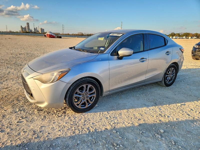 2019 TOYOTA YARIS L — VIN 3MYDLBYV0KY522481
