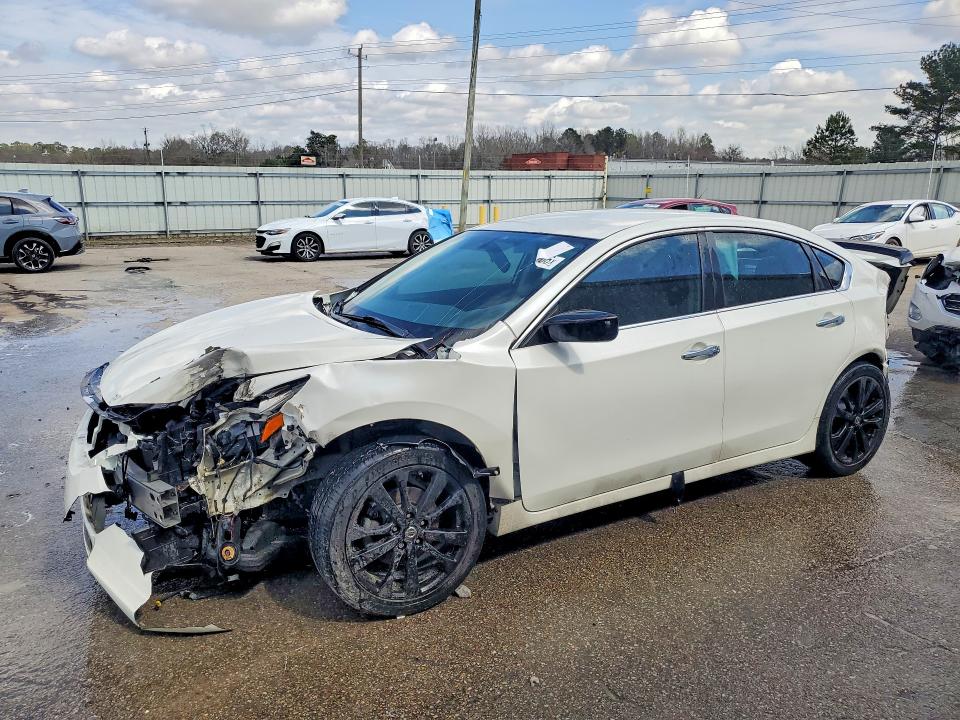 2018 NISSAN ALTIMA — VIN 1N4AL3AP4JC247049