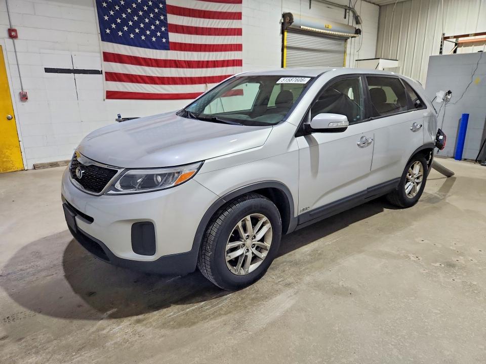 2015 KIA SORENTO — VIN 5XYKTCA68FG632445
