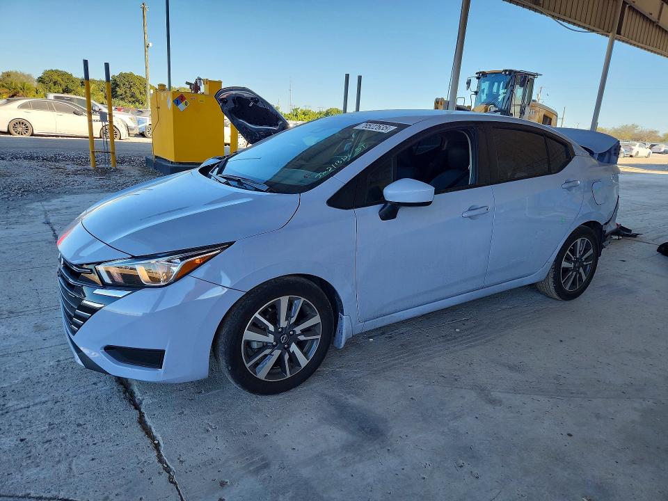 2024 NISSAN VERSA — VIN 3N1CN8EV7RL823383