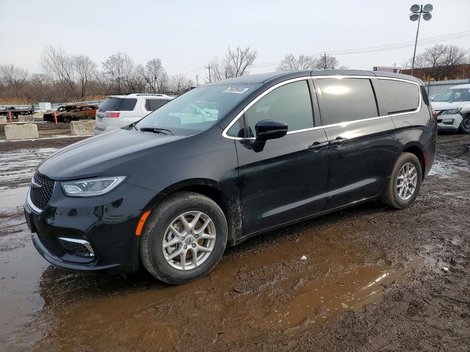 2025 CHRYSLER PACIFICA — VIN 2C4RC1BG0SR546160