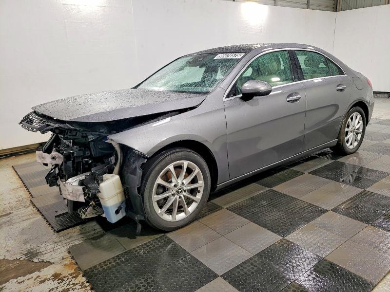2019 MERCEDES-BENZ A 220 4MAT — VIN WDD3G4FB1KW006128