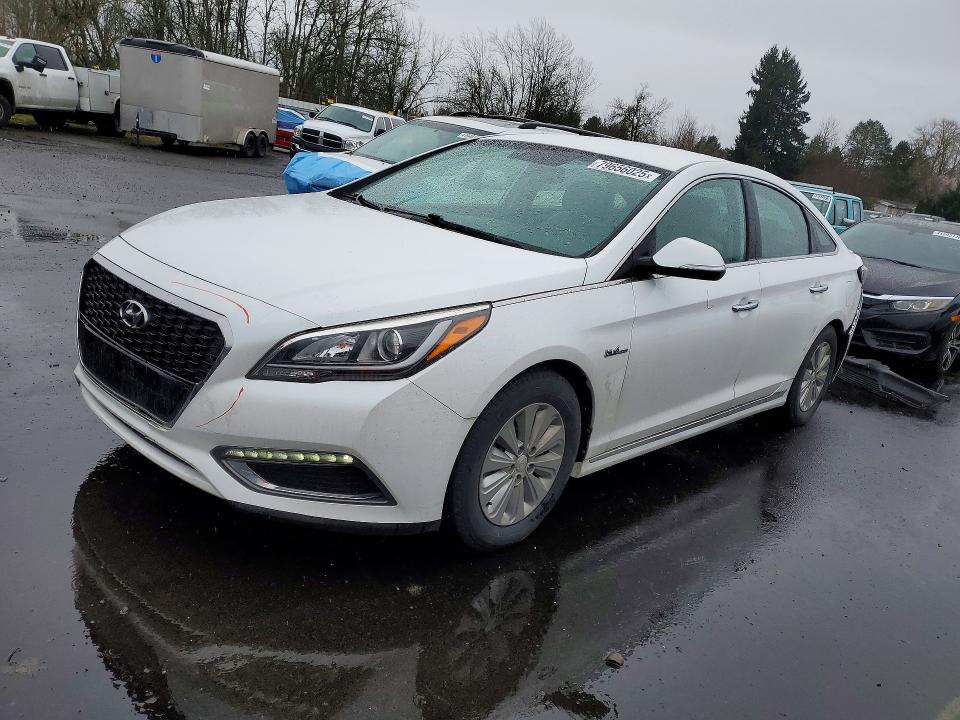 2017 HYUNDAI SONATA HYBRID — VIN KMHE24L11HA059443