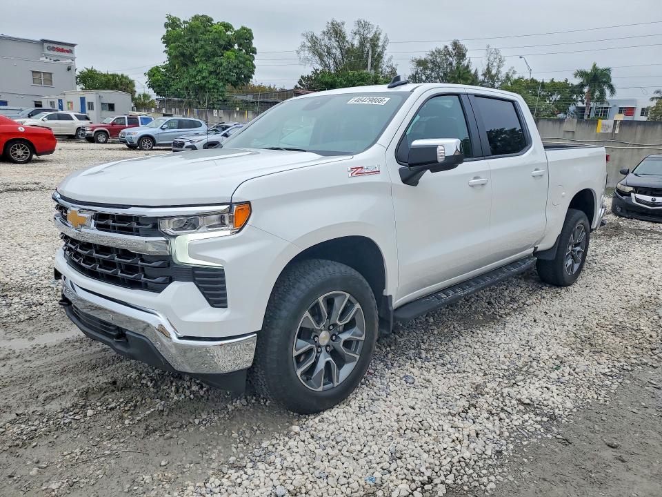 2025 CHEVROLET SILVERADO — VIN 1GCUKDED3SZ315095