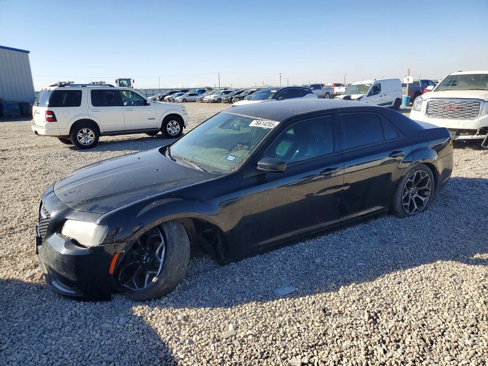 2016 CHRYSLER 300 — VIN 2C3CCABG8GH128484