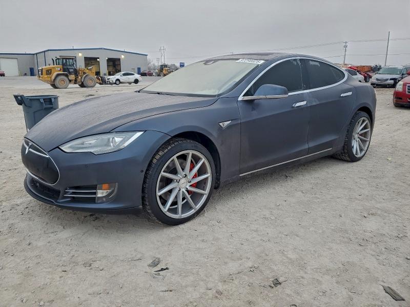 2015 TESLA MODEL S P8 — VIN 5YJSA1H43FF094159