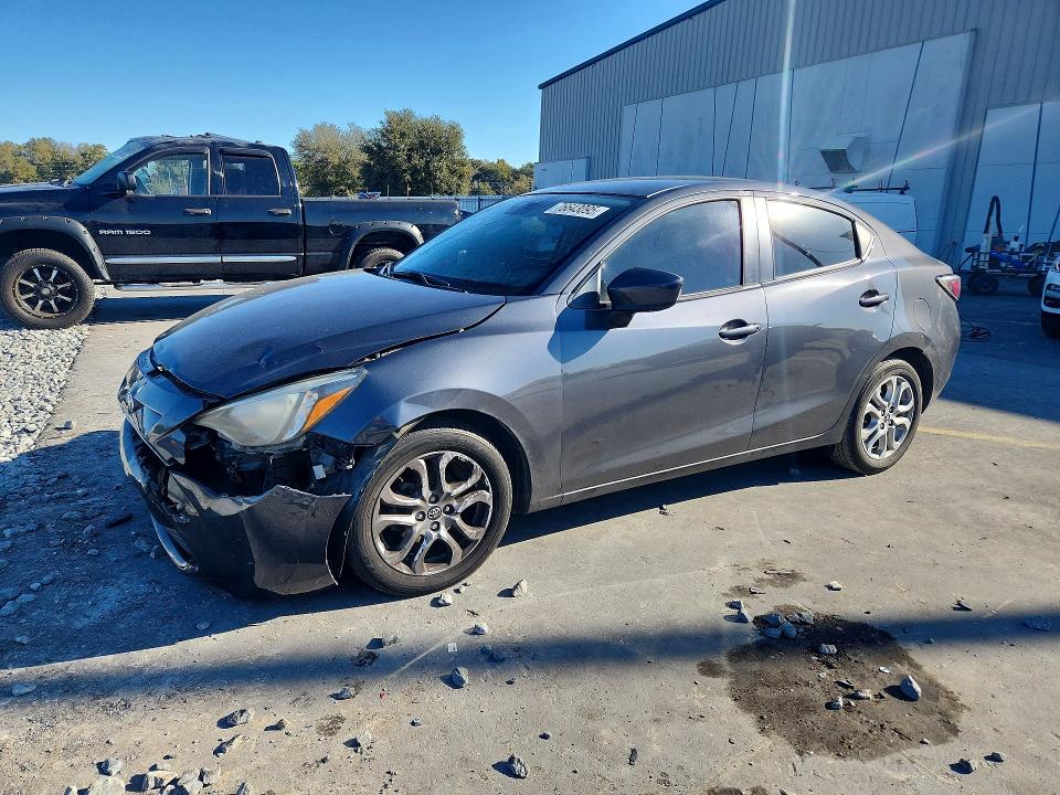 2018 TOYOTA YARIS IA — VIN 3MYDLBYV3JY324699