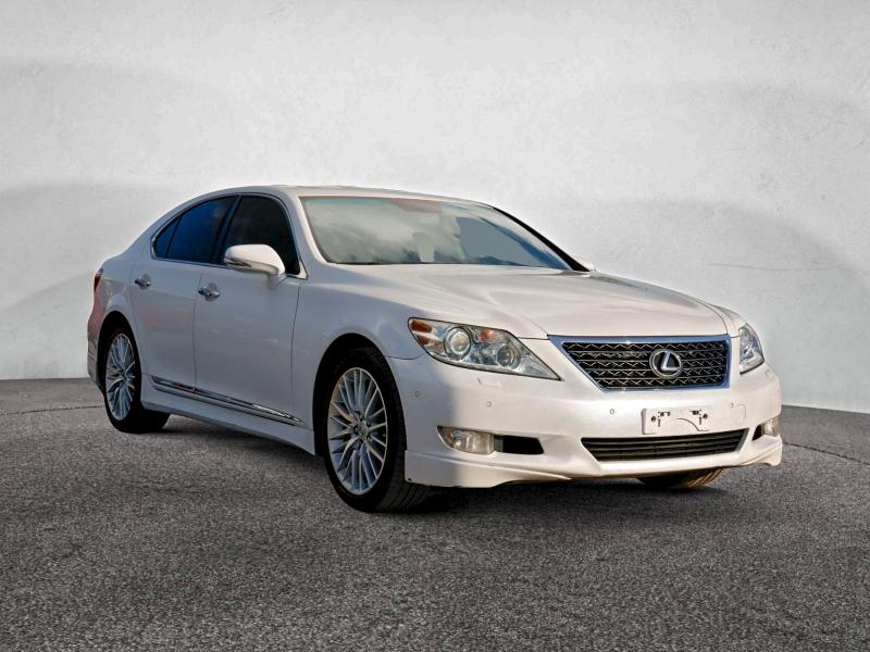 2011 LEXUS LS 460 — VIN JTHBL5EF7B5103043