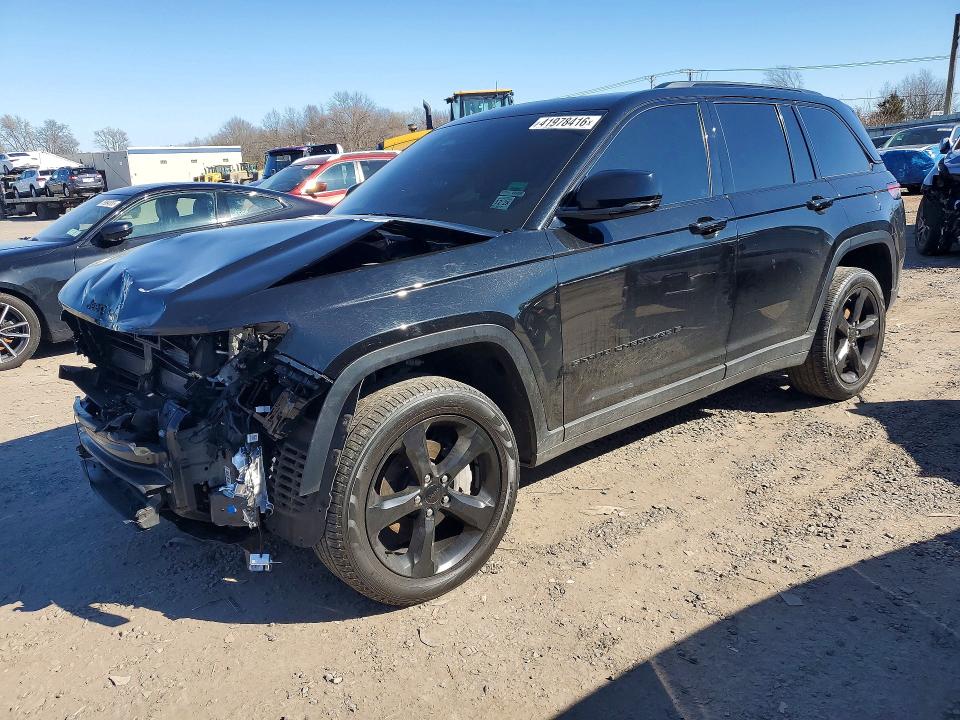 2024 JEEP GRAND CHEROKEE — VIN 1C4RJHBG5R8944971