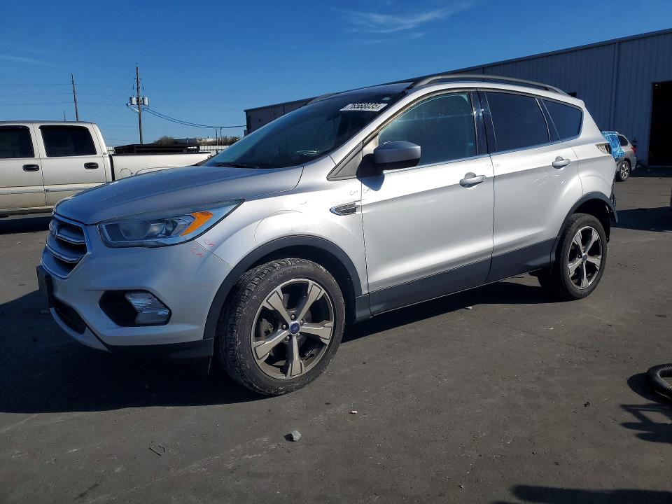 2017 FORD ESCAPE — VIN 1FMCU9GD5HUD25094