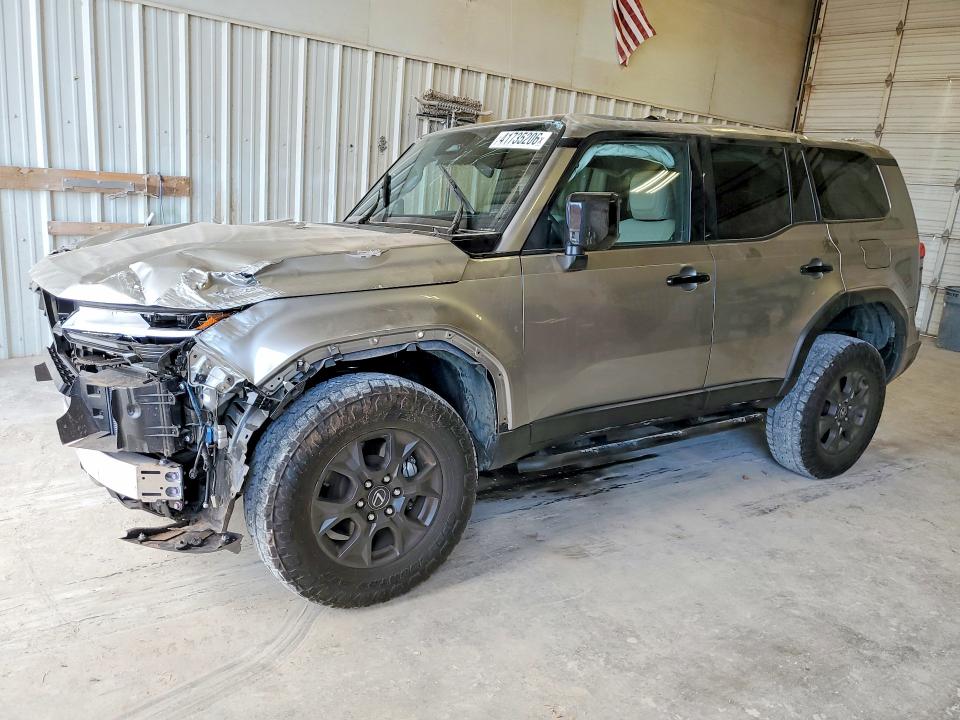 2024 LEXUS GX 550 — VIN JTJTBCDX3R5011202