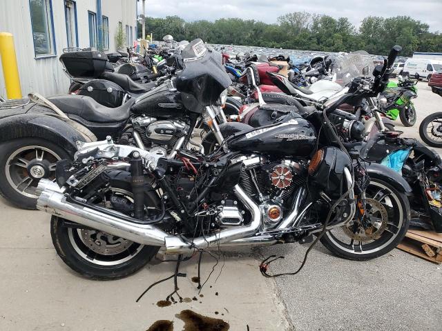 2017 HARLEY-DAVIDSON FLHX STREE — VIN 1HD1KBC1XHB674511