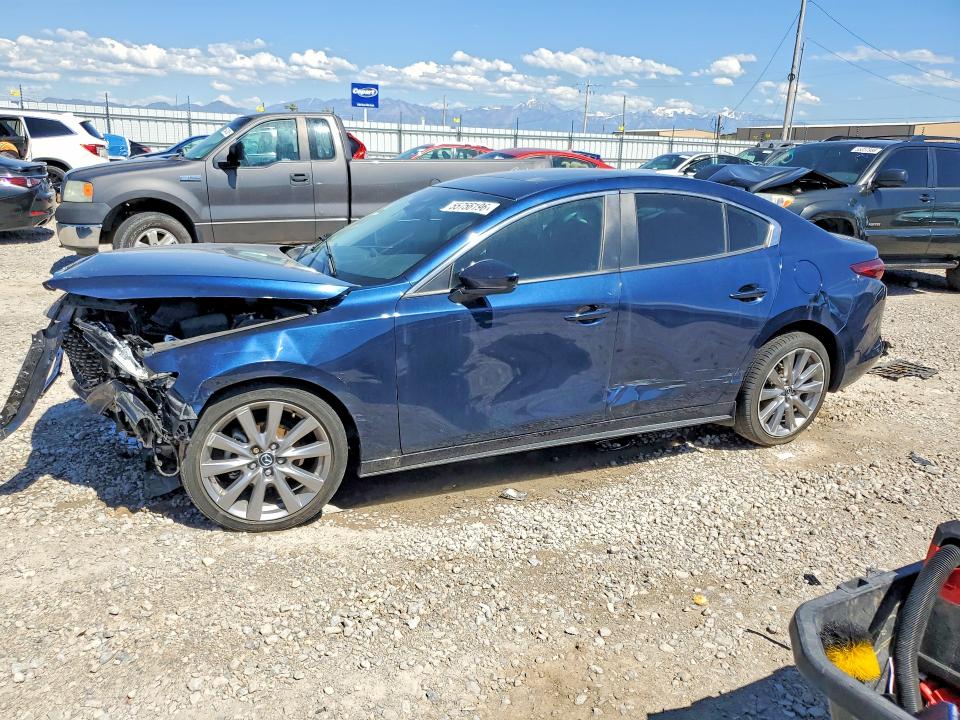 2022 MAZDA 3 — VIN 3MZBPACL8NM305117