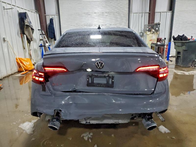 3VW8T7BU5RM024014
