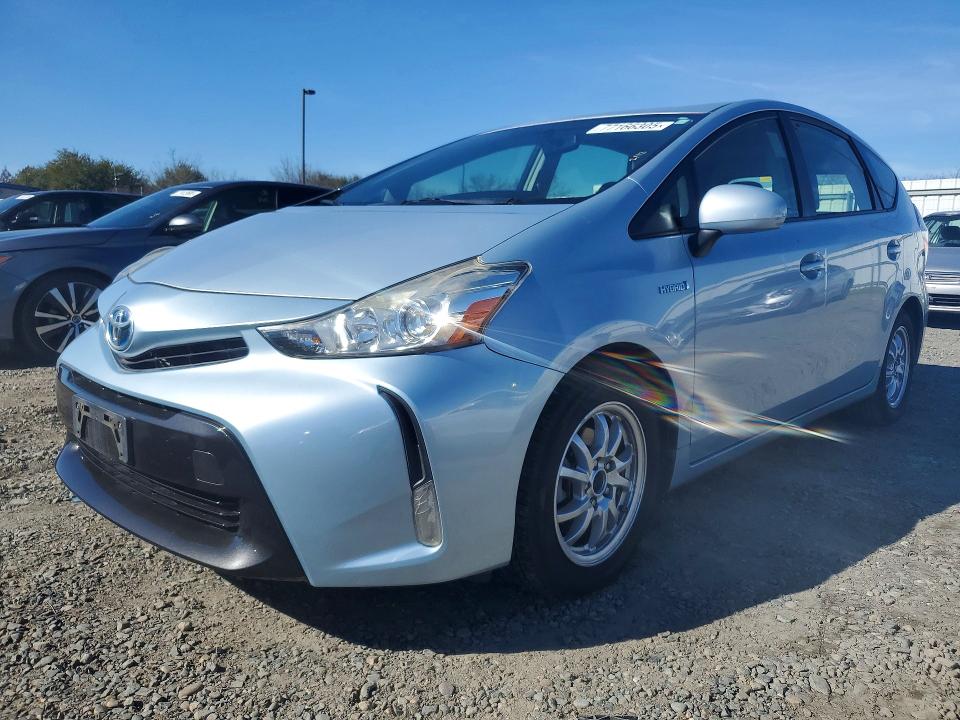 2015 TOYOTA PRIUS V — VIN JTDZN3EU1FJ017463
